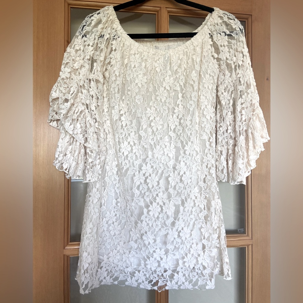 ELAN cream Lace Women's tunic top 
Lined with Bell sleeves, Off the shoulder